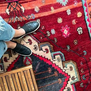 Vince size 38 black leather van style shoes